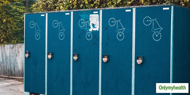 inside22_publichtoilet