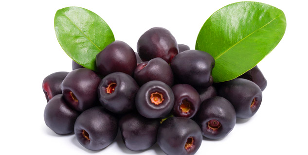 Who should avoid consuming jamun or java plum