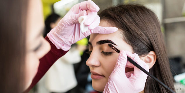 Precautions-and-Side-Effects-of-using-Eyeliner