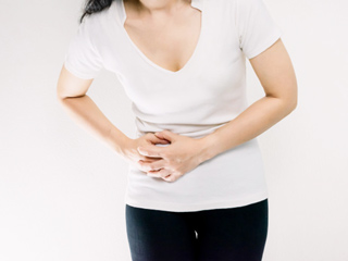 अल्सर में परहेज: पेट में अल्&zwj;सर की वजह हैं ये 7 हानिकारक फूड्स, जरूरी है इनसे परहेज