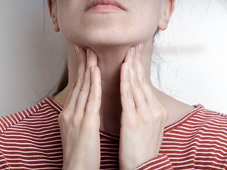 Try These 10 Home Remedies To Get Relief In Tonsils