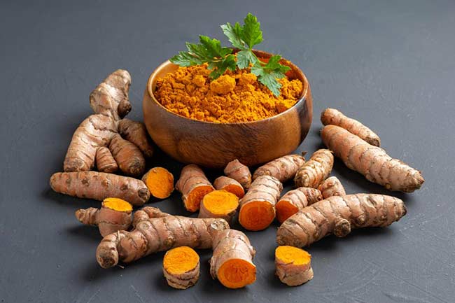 3. हल्दी (Turmeric)