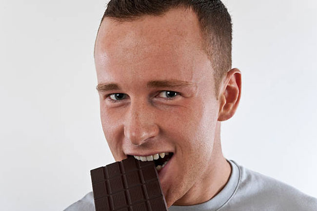 5. डार्क चॉकलेट (Dark Chocolate)