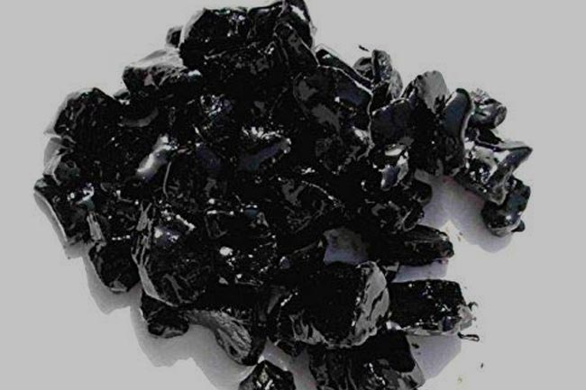 5. शिलाजीत (Shilajit)