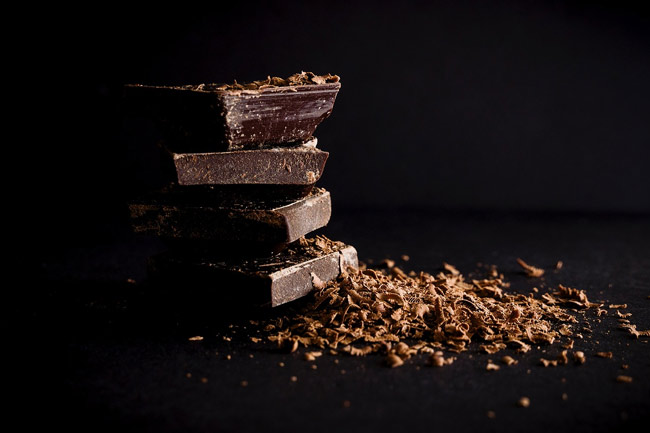 डार्क चॉकलेट (Dark Chocolate)