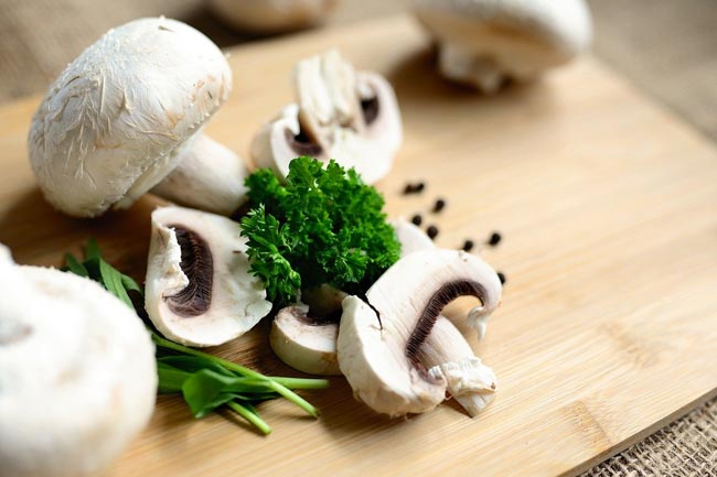 मशरुम (Mushrooms)