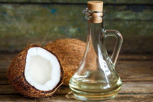 नारियल तेल (Coconut Oil)
