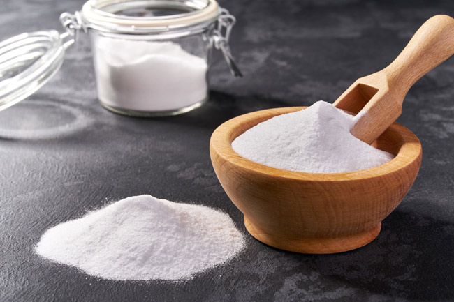 3. एथलीट फुट होने पर इस्तेमाल करें बेकिंग सोडा (Use baking soda to cure Athlete's foot)