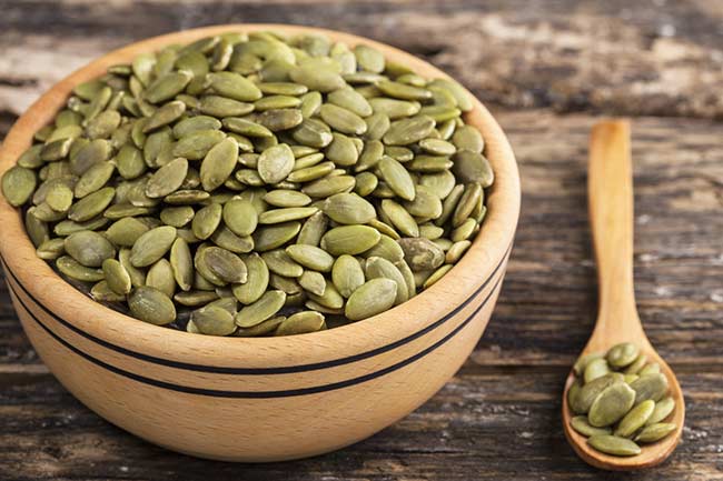 7. कद्दू के बीज से बढ़ेगी प्रजनन क्षमता