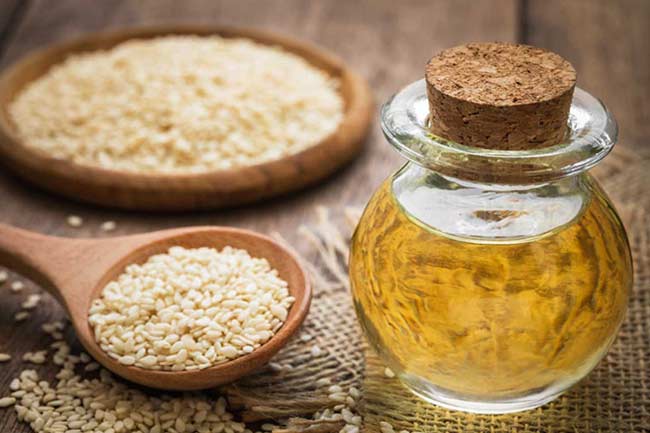 4. तिल के तेल से बढ़ाएं फर्टिलिटी