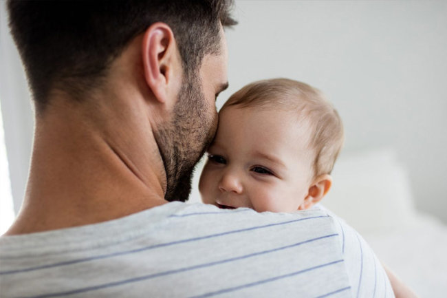बच्चे की हिचकी कैसे रोकें? (How to get rid of baby hiccups)