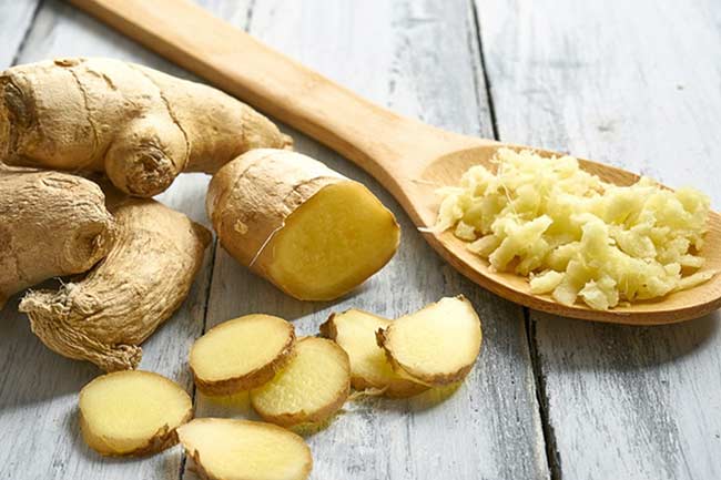 6. अदरक (Ginger)