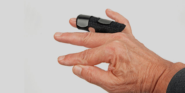splint_on_finger