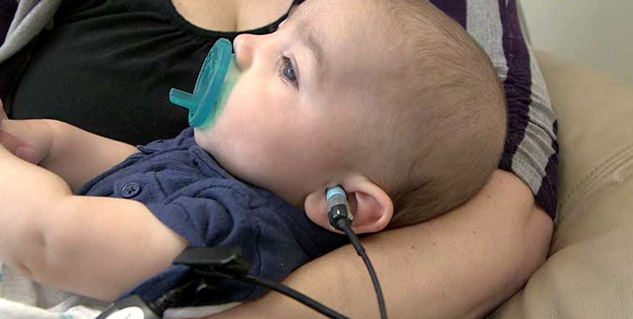 Hearing-screening-test-for-newborns