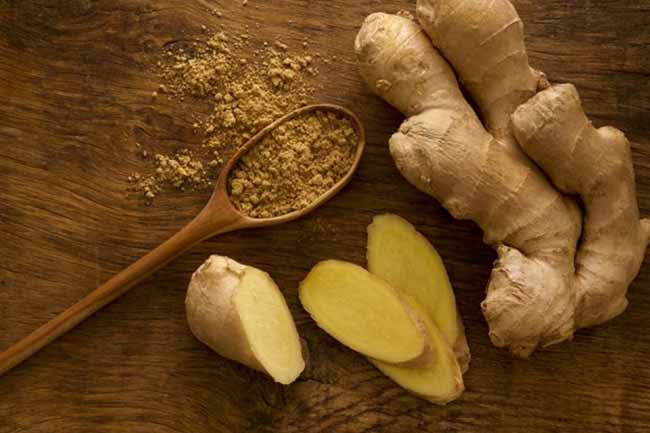 2. अदरक (Ginger)