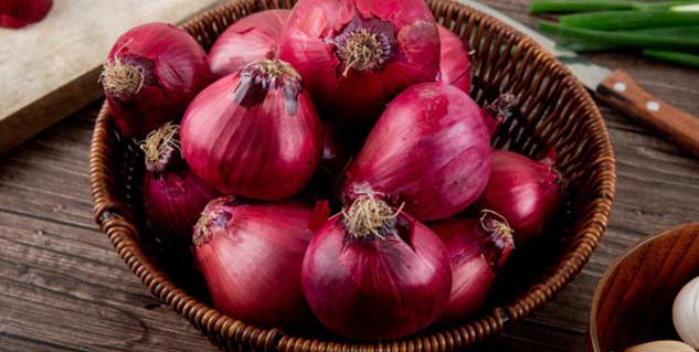 consume-onion-to-cure-piles
