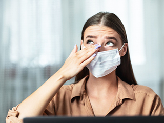 आंखों की एलर्जी ठीक करने के 8 आसान घरेलू नुस्खे