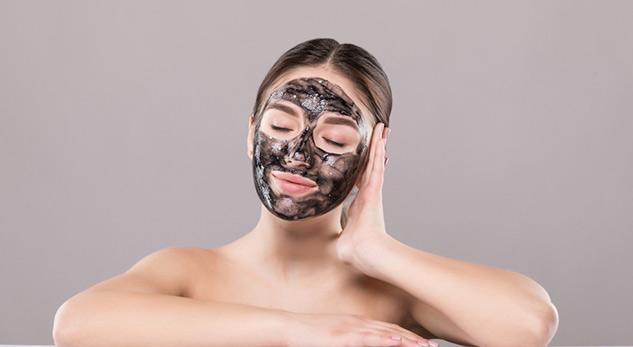 Mistakes-To-Avoid-While-Removing-Blackheads