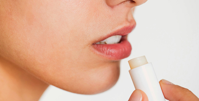 DIY-Coconut-Lip-Balm-for-Soft-Lips