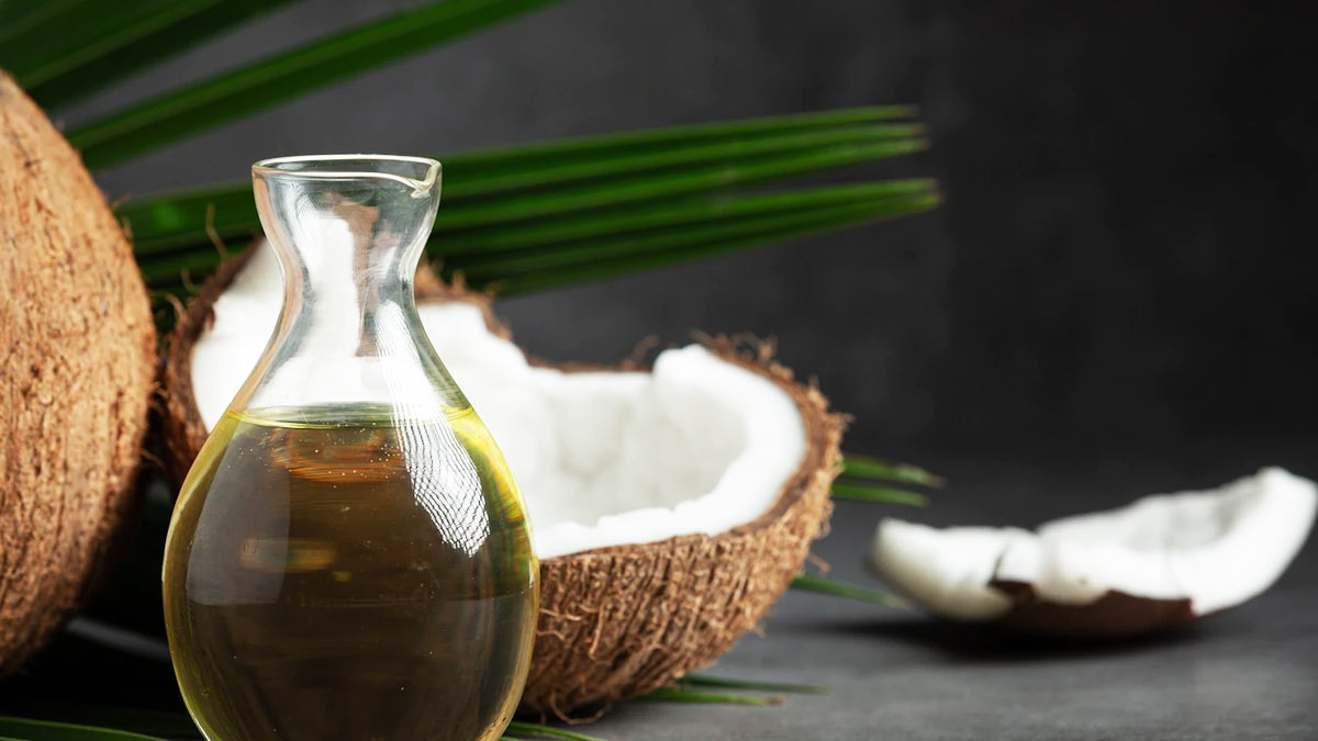 Benefits of applying coconut oil on face