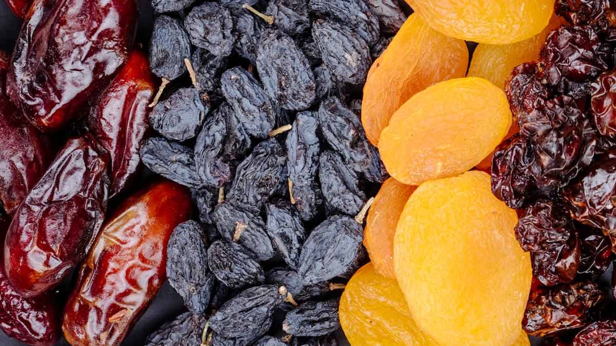 Dates And Raisins Together Benefits
