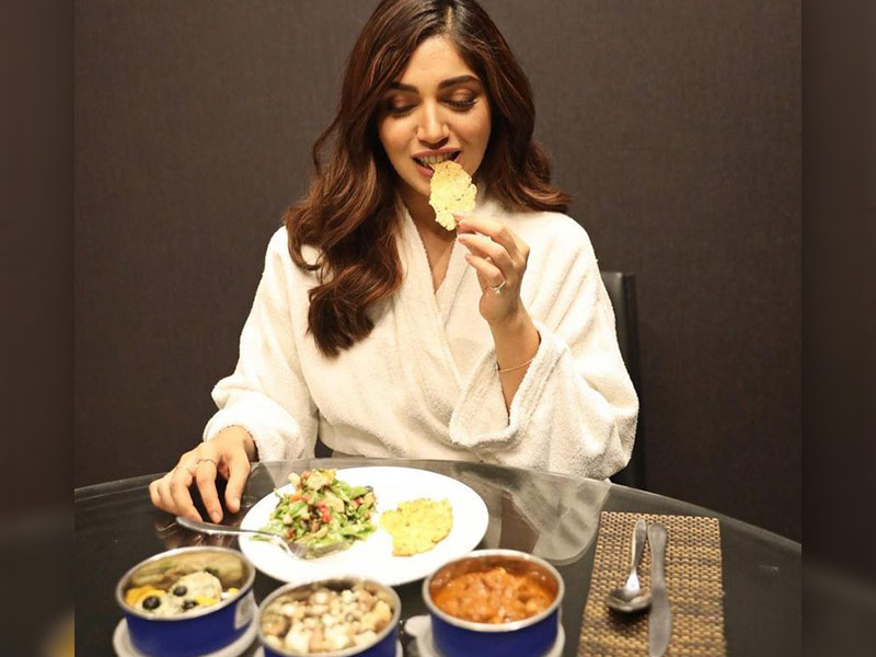 OMH Exclusive: ऐक्ट्रेस Bhumi Pednekar फिटनेस और खूबसूरती मेनटेन रखने के लिए क्या खाती हैं? जानें उन्हीं से