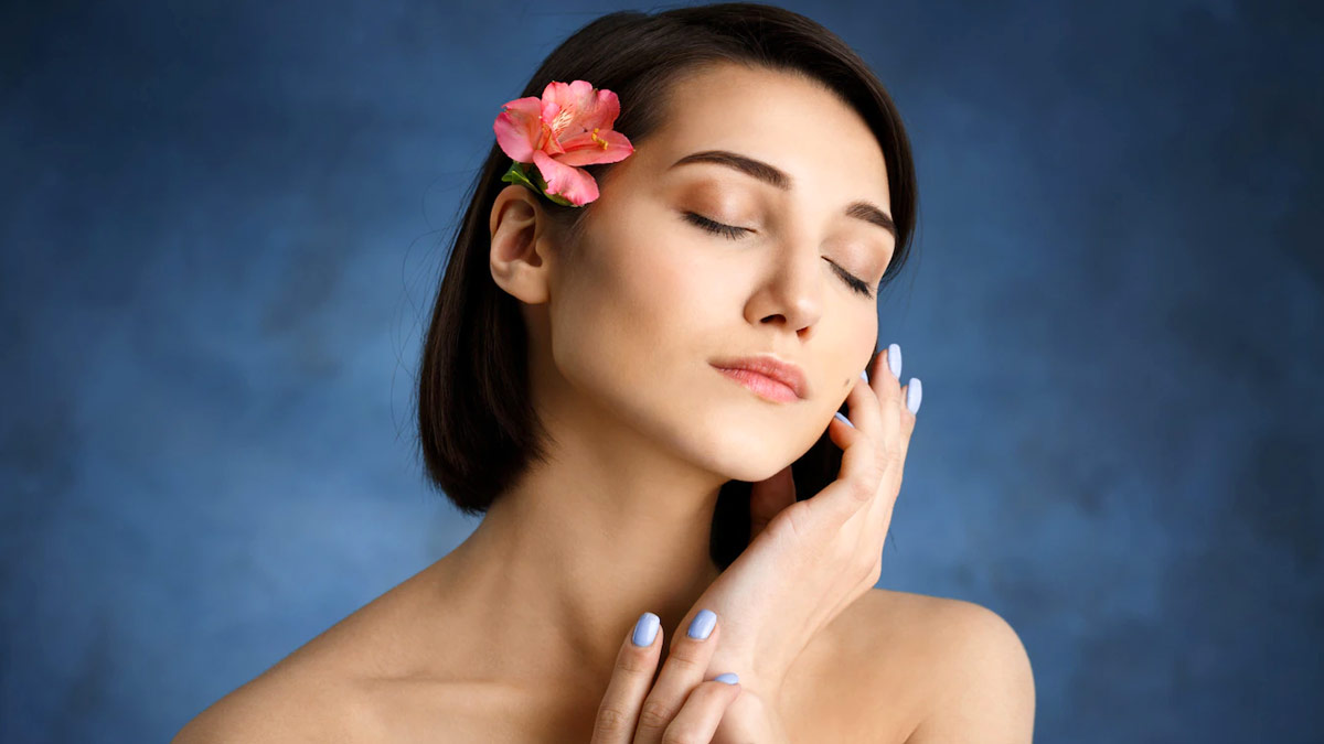 Benefits of multani mitti and milk in hindi