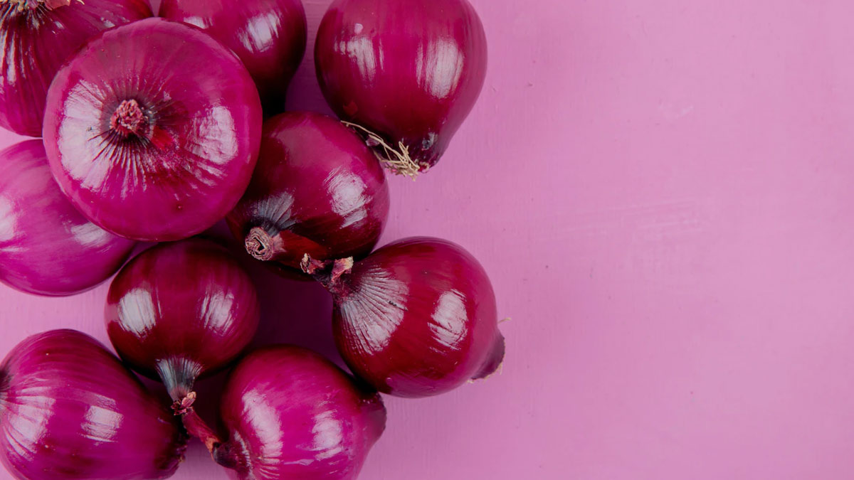 how-to-use-onion-juice-aloe-vera-gel-for-hair