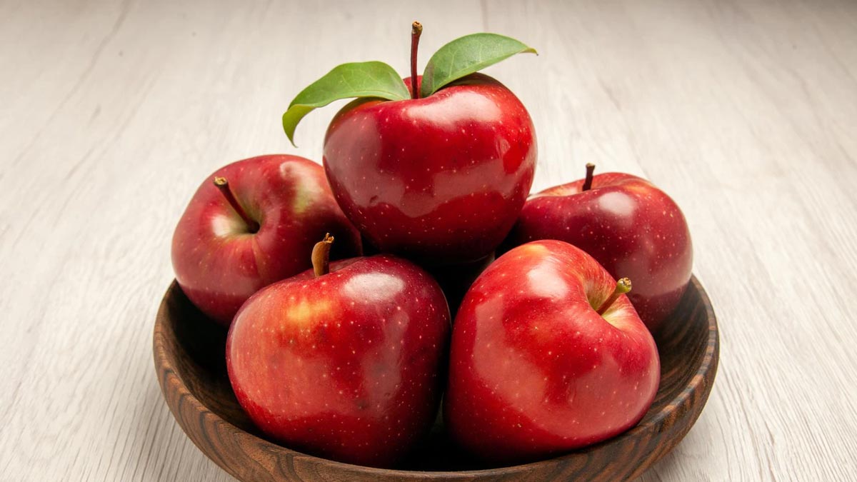 apple for skin whitening