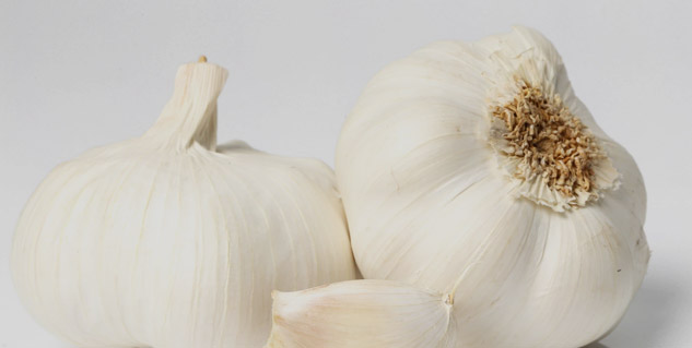Garlic-Oil-For-Joint-Pain