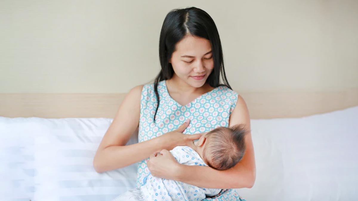 breastfeeding mom