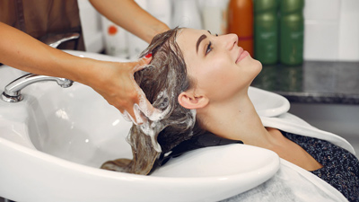 Woman Suffers ‘Beauty Parlour Stroke Syndrome’, Know Symptoms, Causes and Treatment