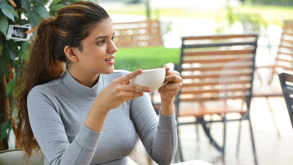 drinking coffee empty stomach benefits