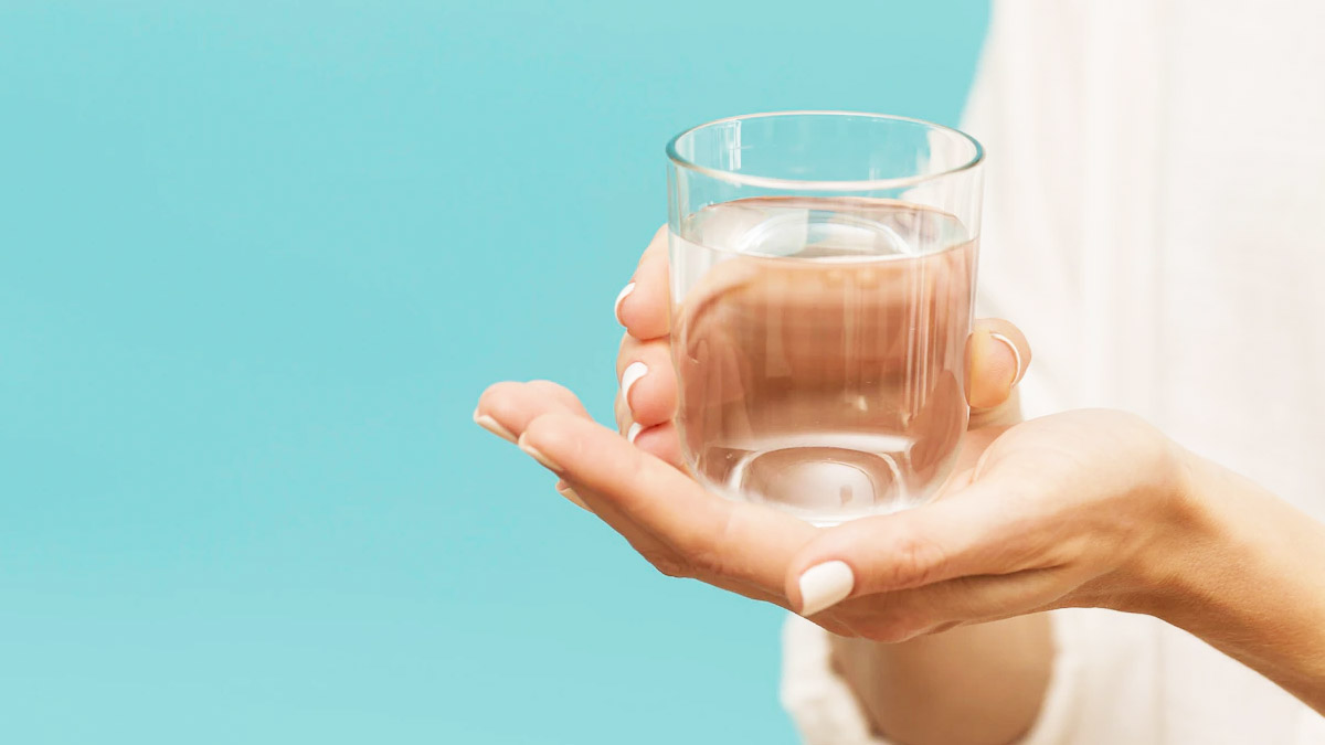 According to Ayurveda, when, how much and how to drink water?
