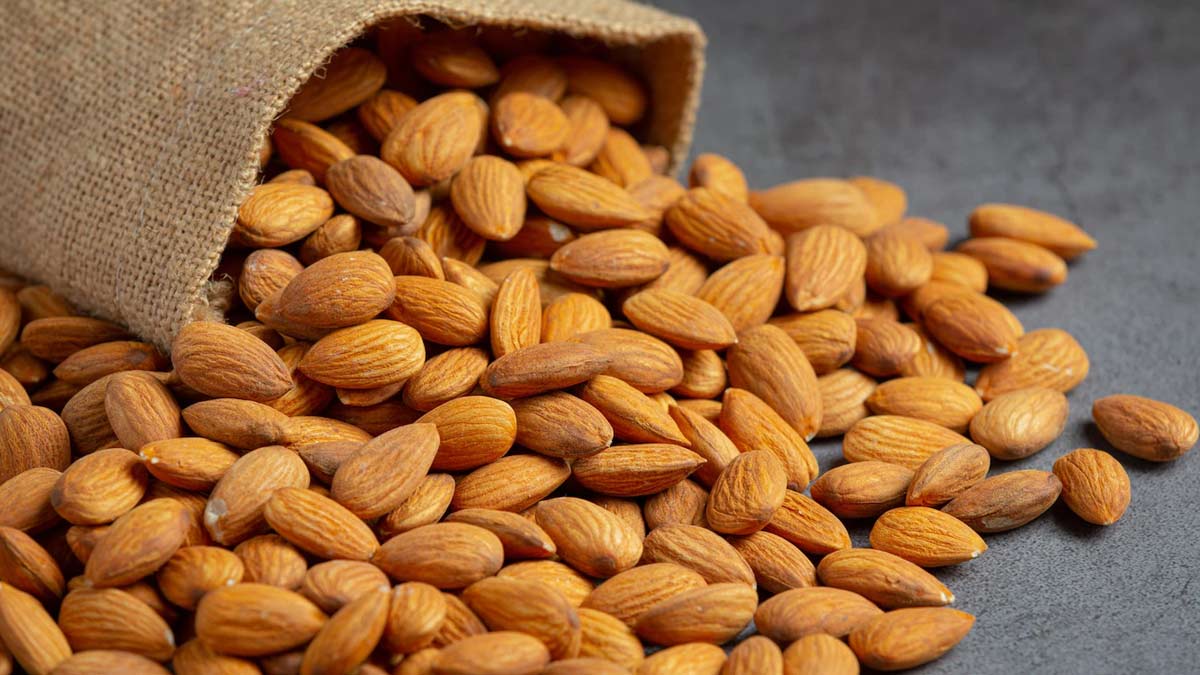 eating almond benefits in winter