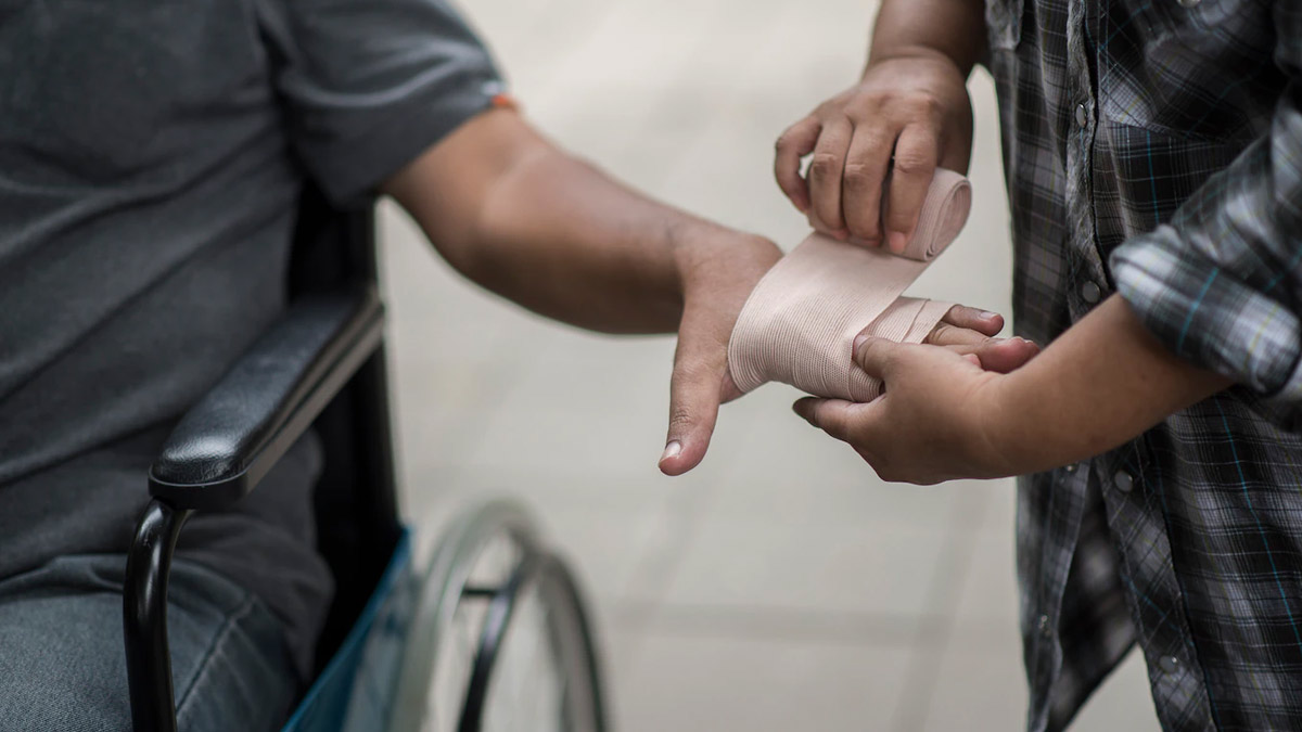 How to heal wounds naturally