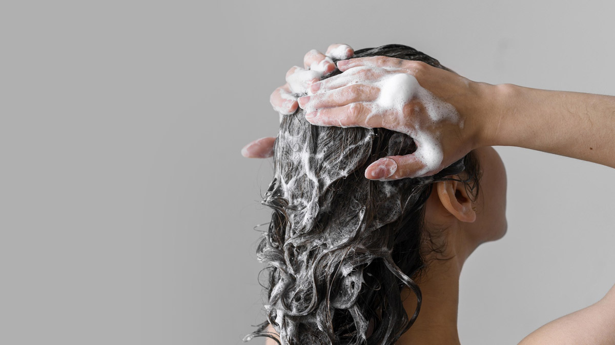 Tea-Tree-Oil-For-Itchy-Scalp