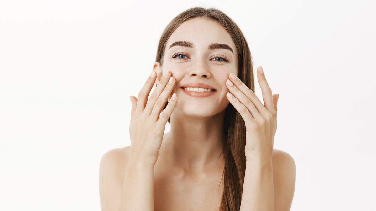 चेहरे को धोएं मुल्तानी मिट्टी से, पिंपल्स और टैनिंग की समस्या होगी दूर