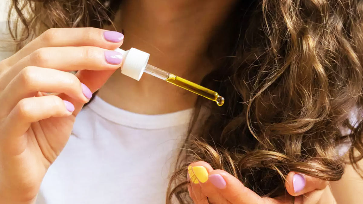 almond oil apply on hair