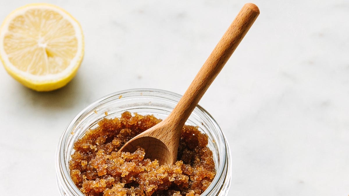 Sugar and Coffee Scrub for Glowing Face