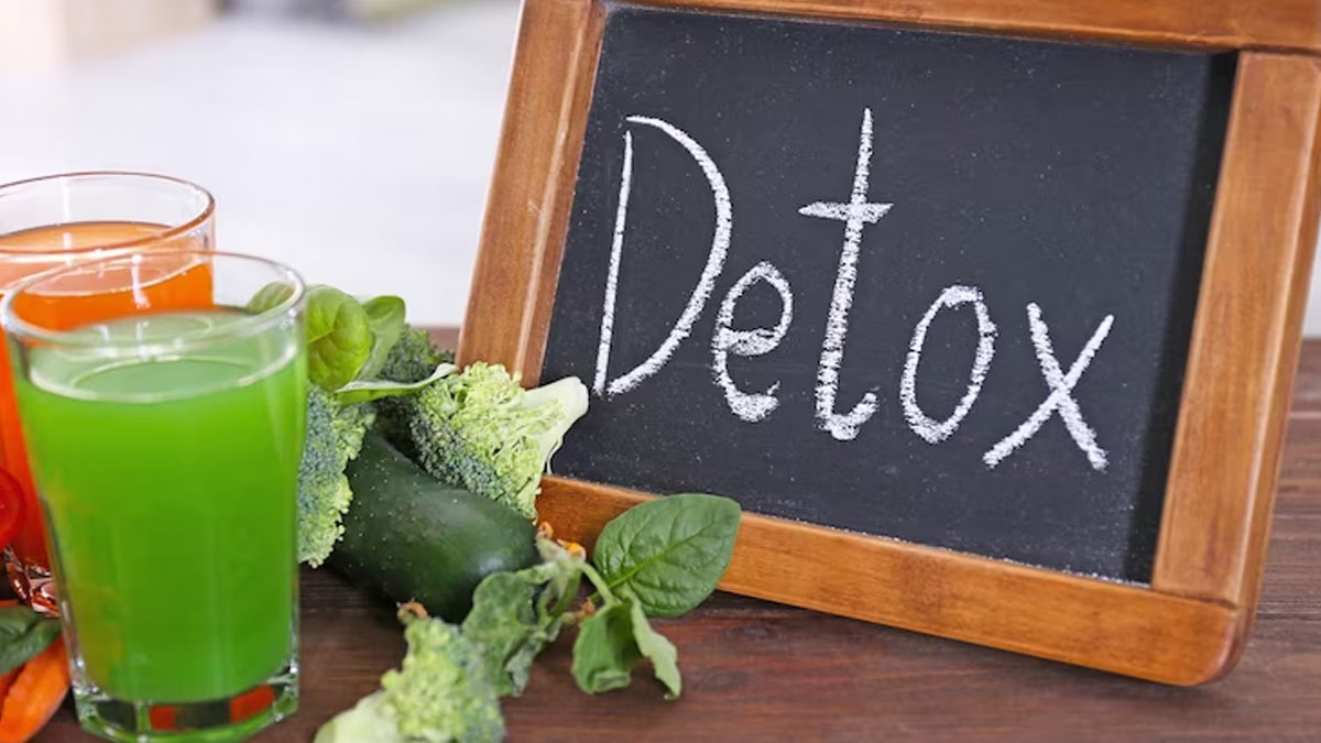 Detox Drinks & Juices To Lose Belly Fat