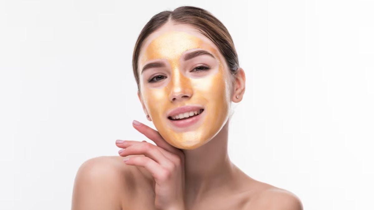 Milk And Turmeric Face Pack Benefits