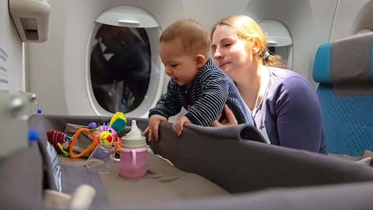 take care of his ear during air travel