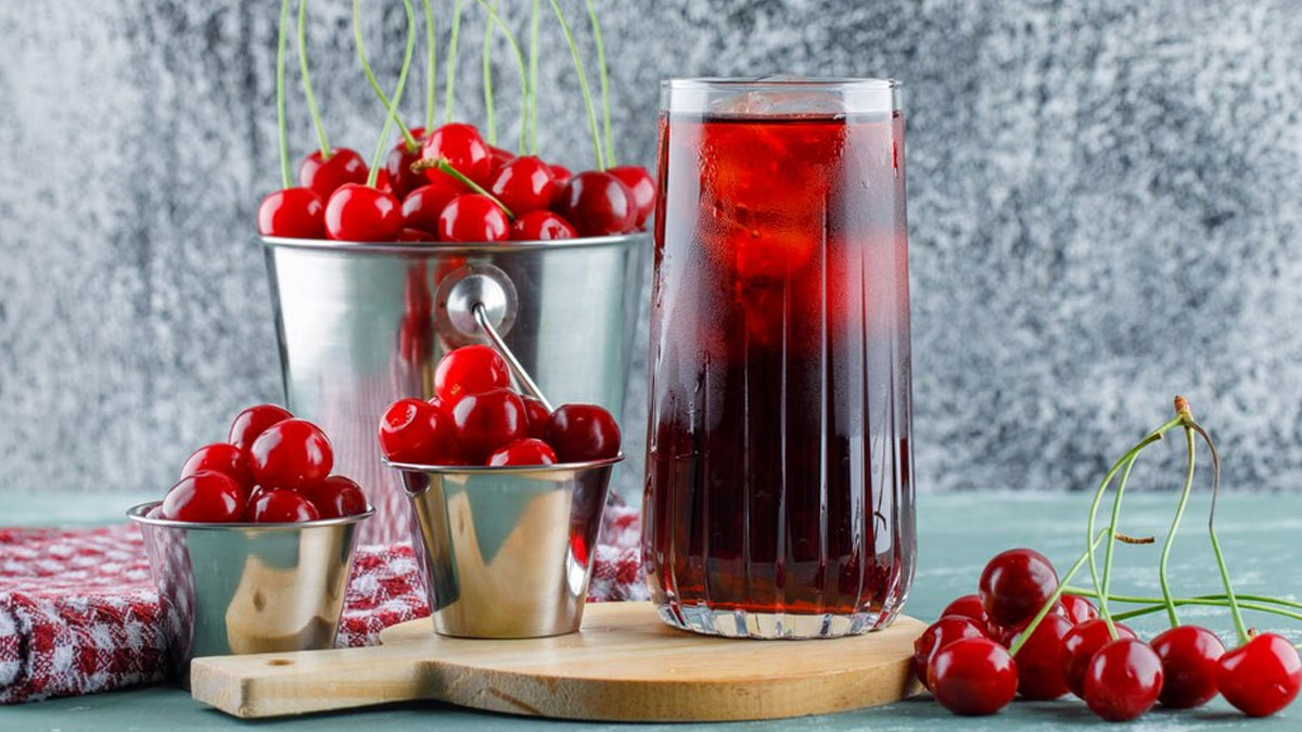 Homemade Drinks To Reduce Uric Acid Levels And Manage Gout