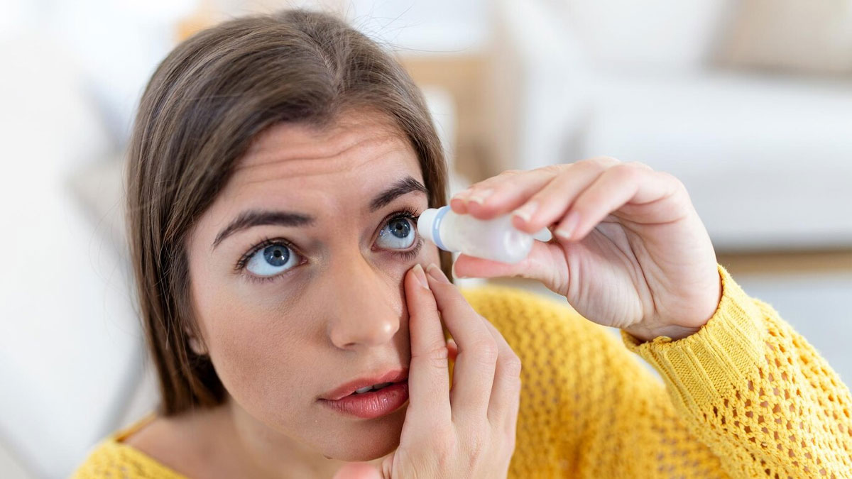 What Causes Watery Eyes During Winter In Hindi