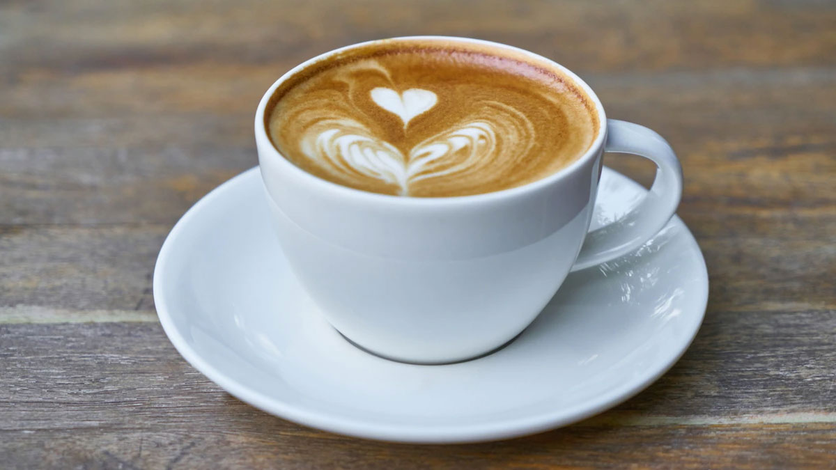 food to avoid before flying