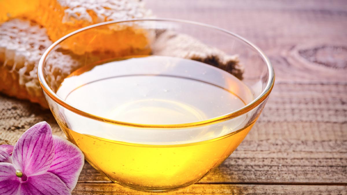 eyebrow oil