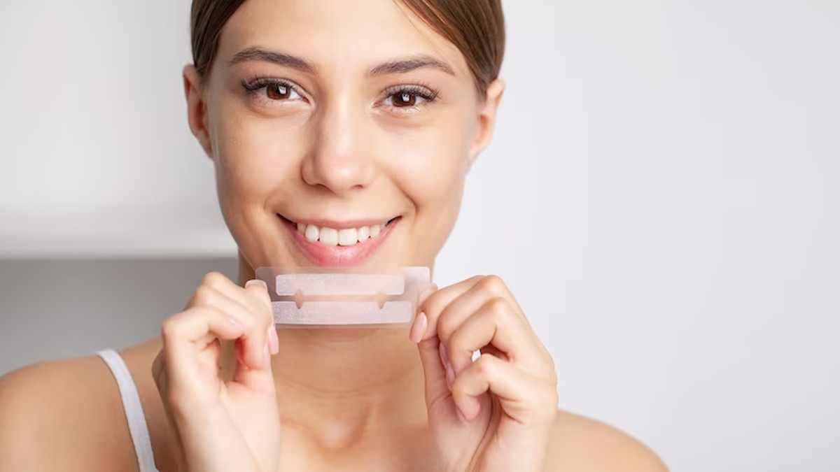 Causes Of Teeth Yellowing And Easy Ways To Whiten Teeth At Home