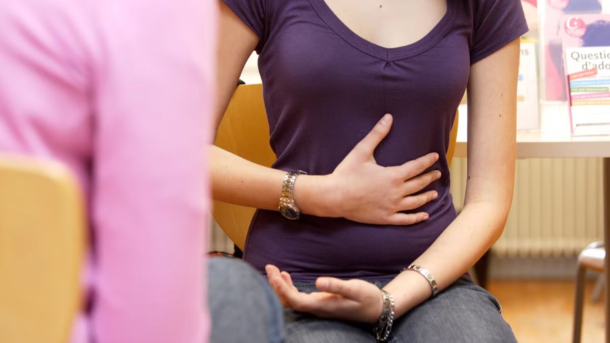बच्चेदानी में सिस्ट होने पर दिखाई देते हैं ये 5 लक्षण