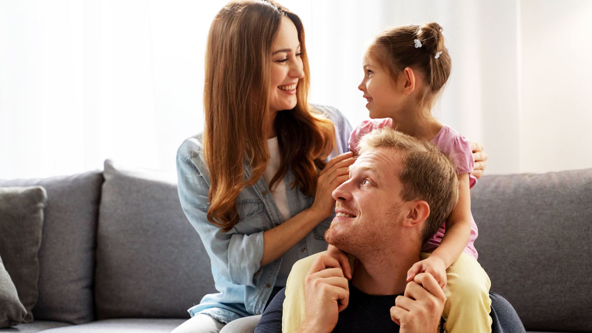 Tips to Become a Happier Parent in Hindi